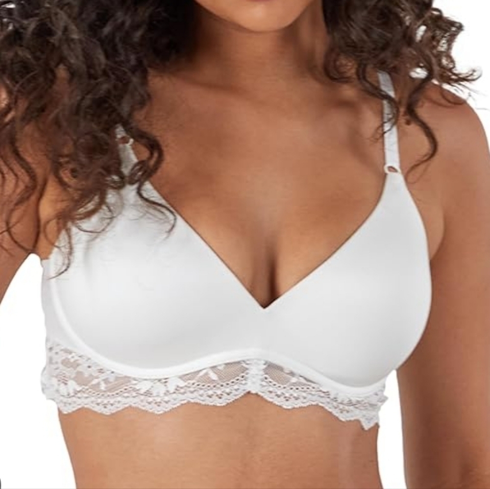 Maidenform Pure Comfort White Lace Bralette